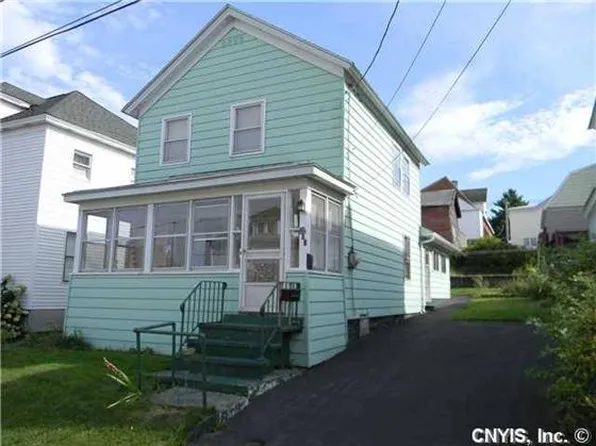 207 1st St, Syracuse, NY 13209