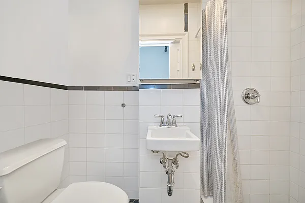 Rented by Living New York | media 10