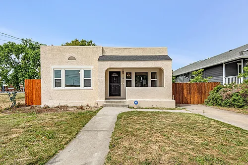 1514 Louisiana St Photo 1