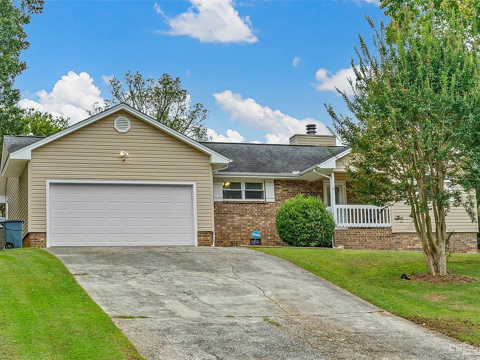 1st image of 203 King David Ln