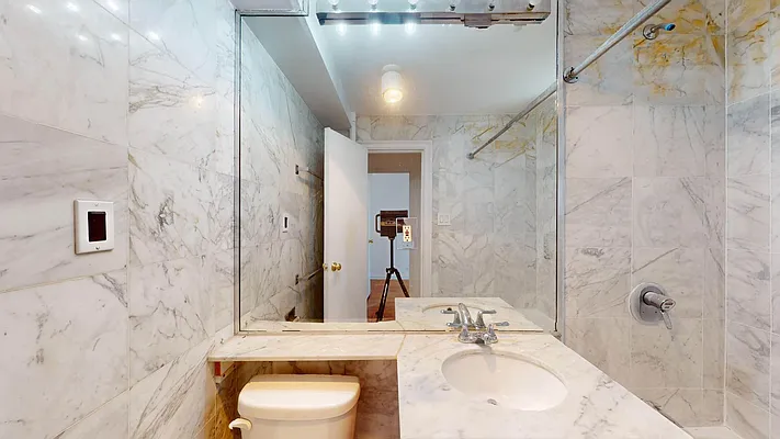 Rented by Bond New York | media 34