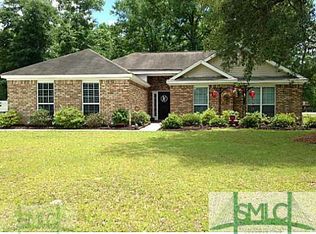 370 Joshua Cir, Ellabell, GA 31308