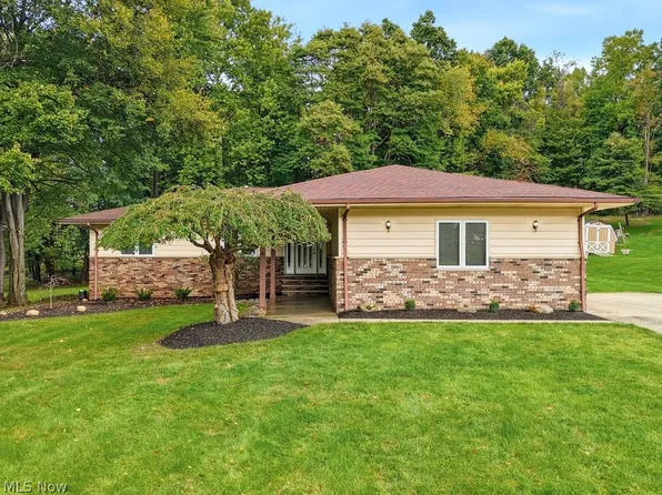 17425 Rauland Dr, Walton Hills, OH 44146