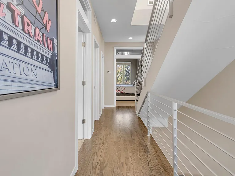 2250 W 31st Ave — Photo 29