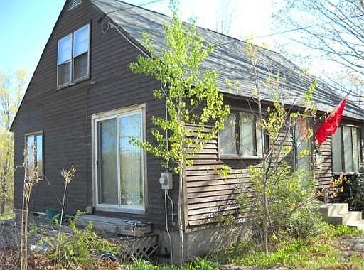2nd image of 584 Northfield Rd