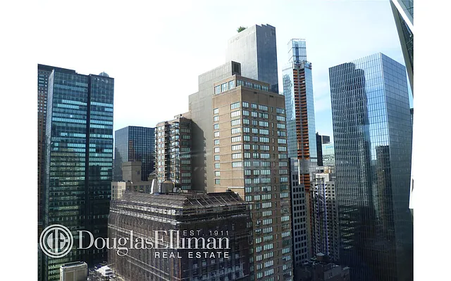 Rented by Douglas Elliman | media 16