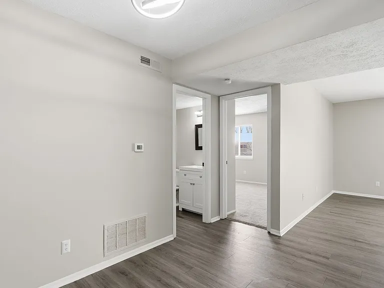 The Eclipse Apartment Homes — Photo 11