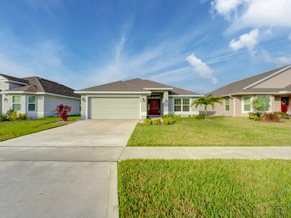 5327 Vespera St, Fort Pierce, FL 34951