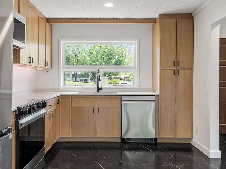 3544 Tulip Dr — Photo 26
