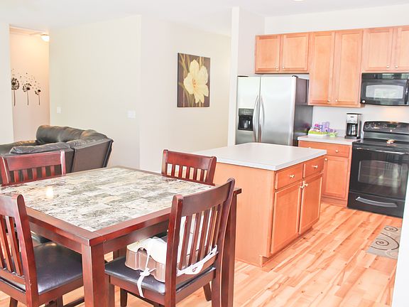 4th image of 3012 Nantuckett Ave