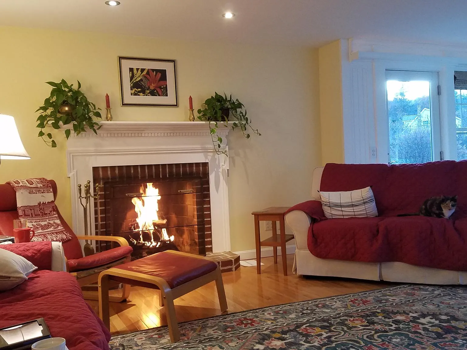 5 bed, 2.5 bath, 2416 sqft, $3,700 — Photo 3