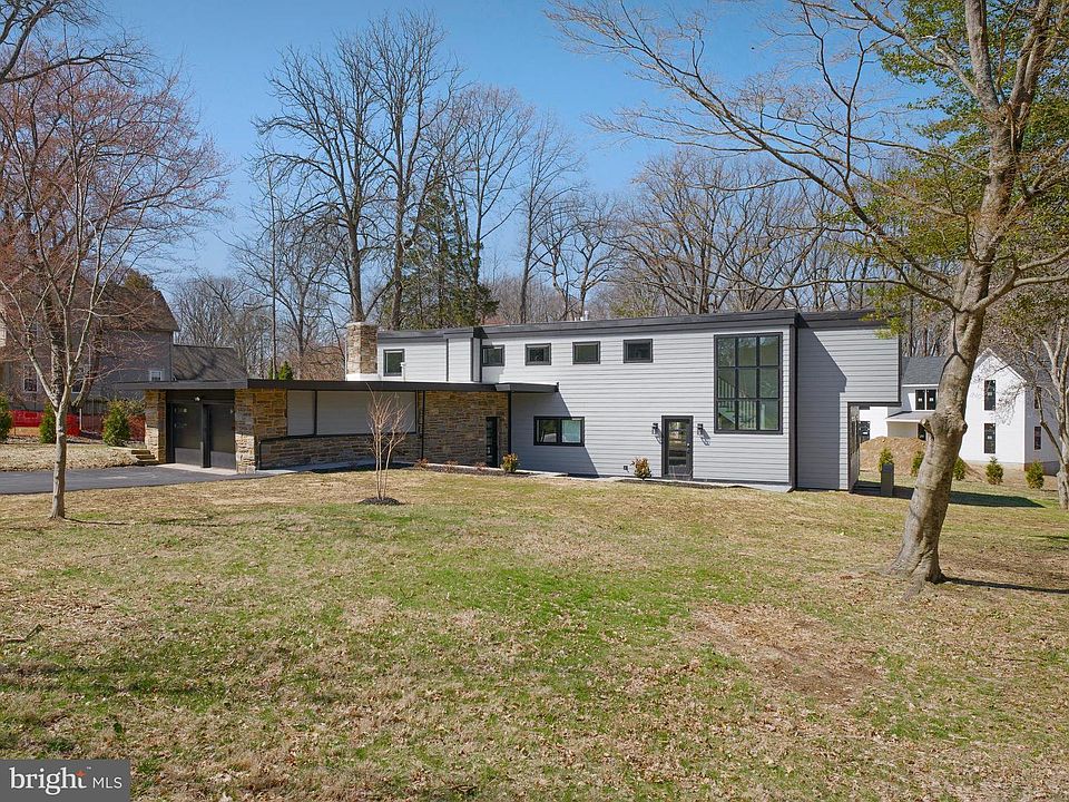 1st image of 410 Sandy Bank Rd