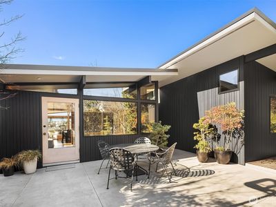 2029 30th Avenue W, Seattle, WA, 98199