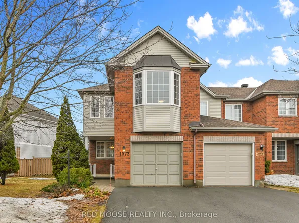 1572 Duplante Ave, Ottawa, ON K4A 3Z2