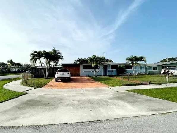 3845 NW 197th St, Miami Gardens, FL 33055