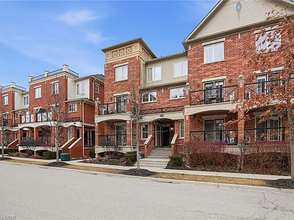 2nd image of 2464 Post Rd #13