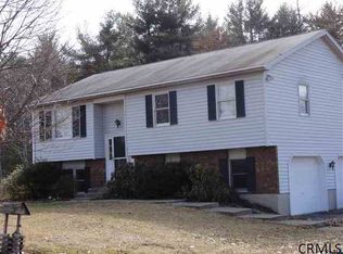 1630 Van Hoesen Rd, Castleton, NY 12033