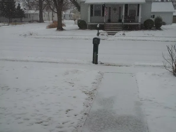 219 N 3rd St, New Baden, IL 62265