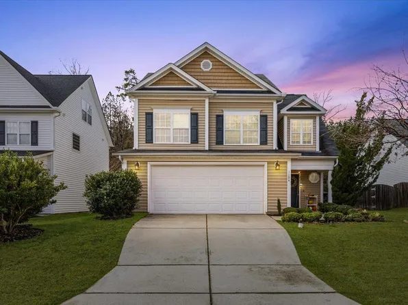 1104 Dexter Ridge Dr, Holly Springs, NC 27540