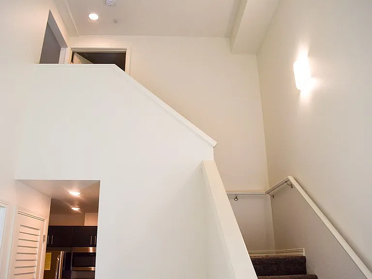 5120 N Lombard St — Photo 39