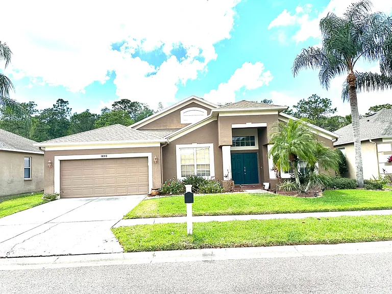 16310 Nikki Ln — Photo 3
