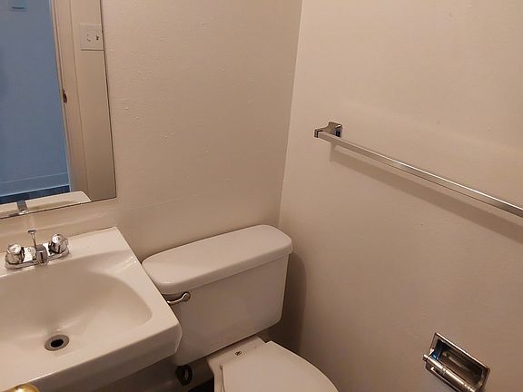 5th image of 1206 26th Ave APT C