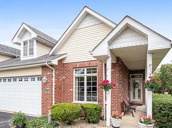 2nd image of 6855 Johns Cir