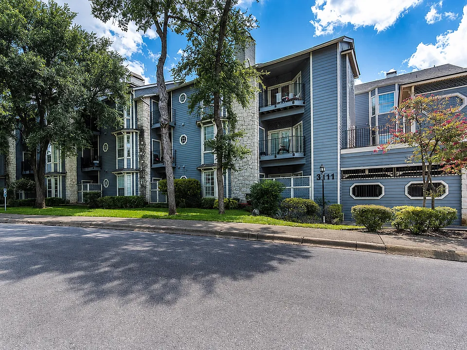 3111 Tom Green St #311