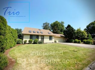 1541 Bar M Dr, Eugene, OR 97401