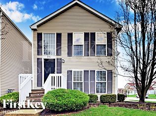 751 Serendipity Dr, Aurora, IL 60504