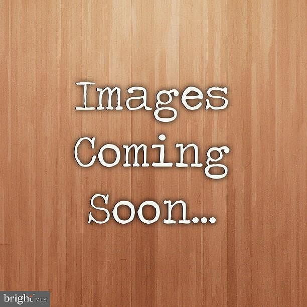 1st image of 424 Heather Ridge Dr