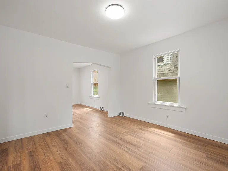 147 Clairmont Ave — Photo 6