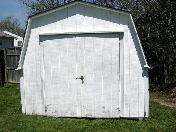 4th image of 2343 Ashley Dr