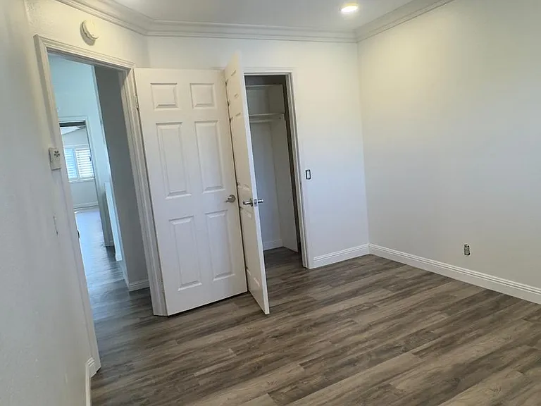Bright & Spacious Bedroom