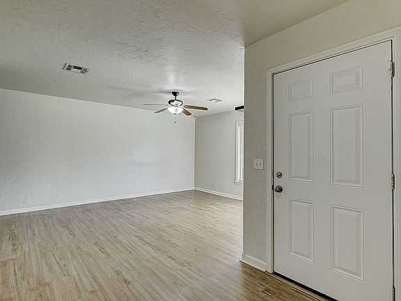 5th image of 9543 Greystone Ave