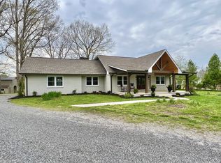 3281 Crisp Springs Rd, McMinnville, TN 37110