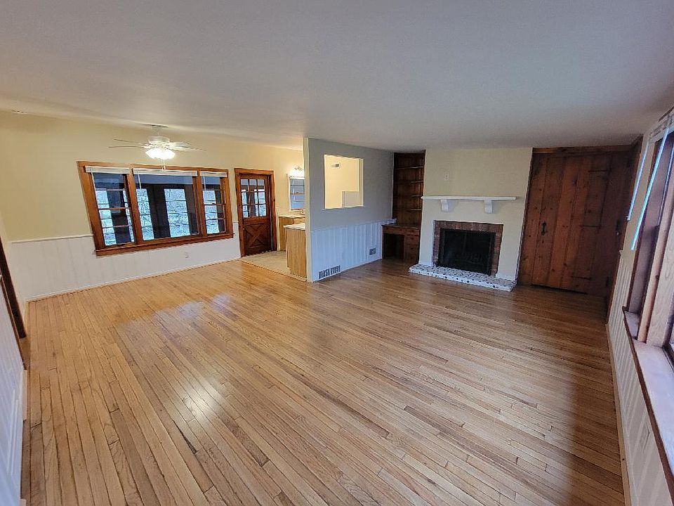 1st image of 805 Wallace Ave #E