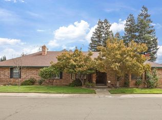 324 Applewood Dr, Lodi, CA 95242
