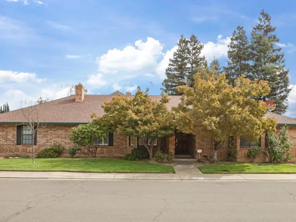 324 Applewood Dr, Lodi, CA 95242