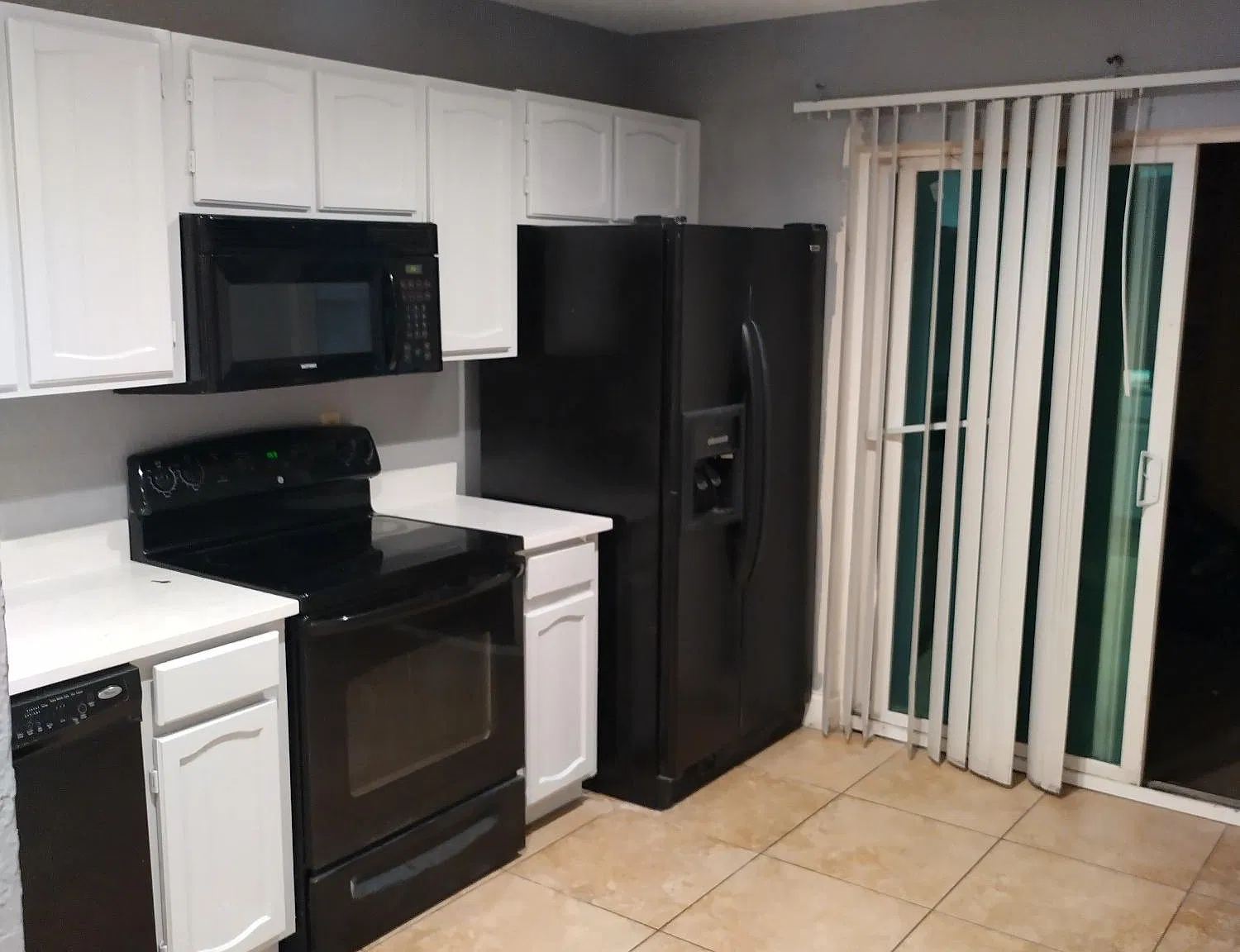 3 bed, 1239 sqft, $2,000 — Photo 3