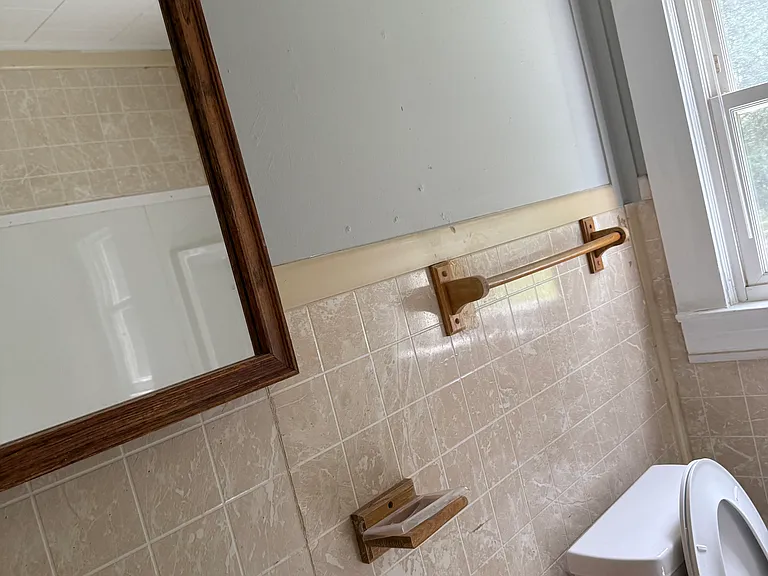 806 Garrison St — Photo 16