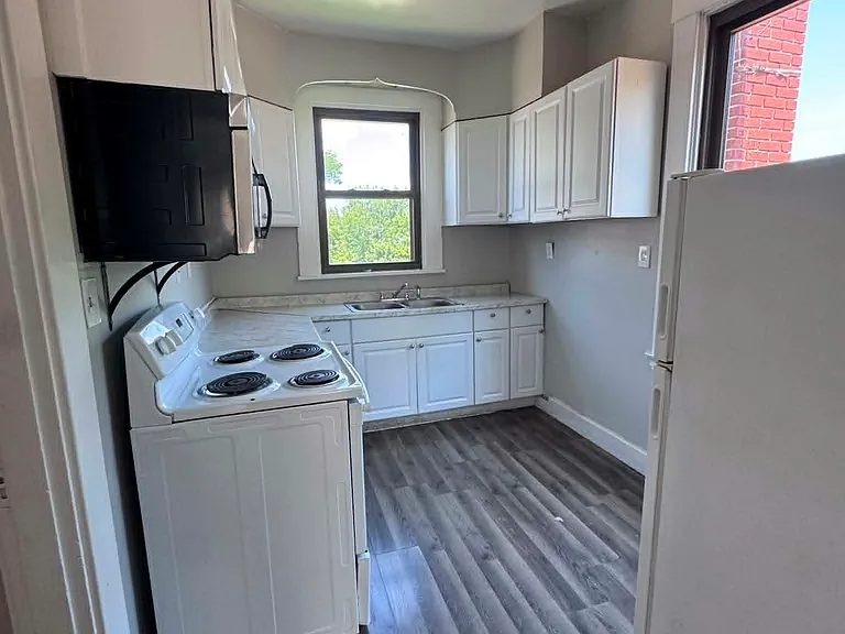 3054 McHenry Ave #2 — Photo 5
