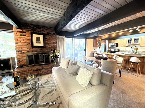 3rd image of 1034 E Cooper Ave #19