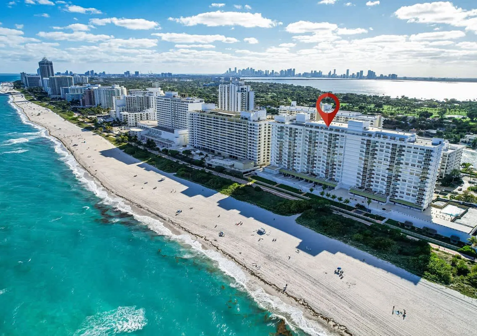 Direct Oceanfront 2BR Huge Balcony, Free Parking — Photo 3