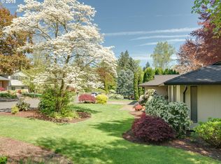 5402 SW Santa Monica Ct, Portland, OR 97221