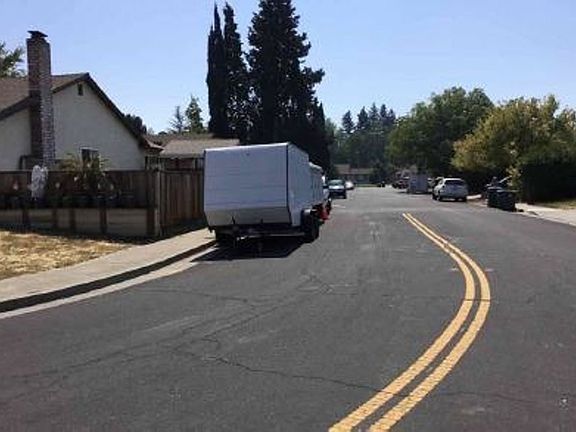 Exterior Neighborhood (street photo)