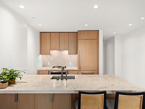 4th image of 543 W 122nd St #5B