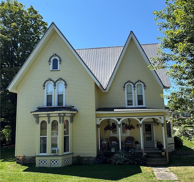 1st image of 216 Court St