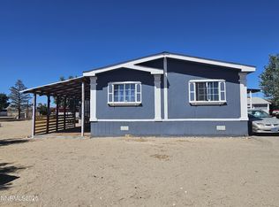 3325 Rawhide St, Silver Springs, NV 89429