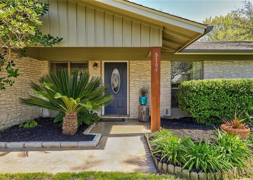 1st image of 8109 Parkdale Dr